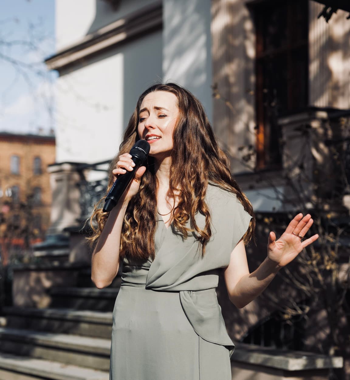 Jasmin Graff - Rede und Gesang